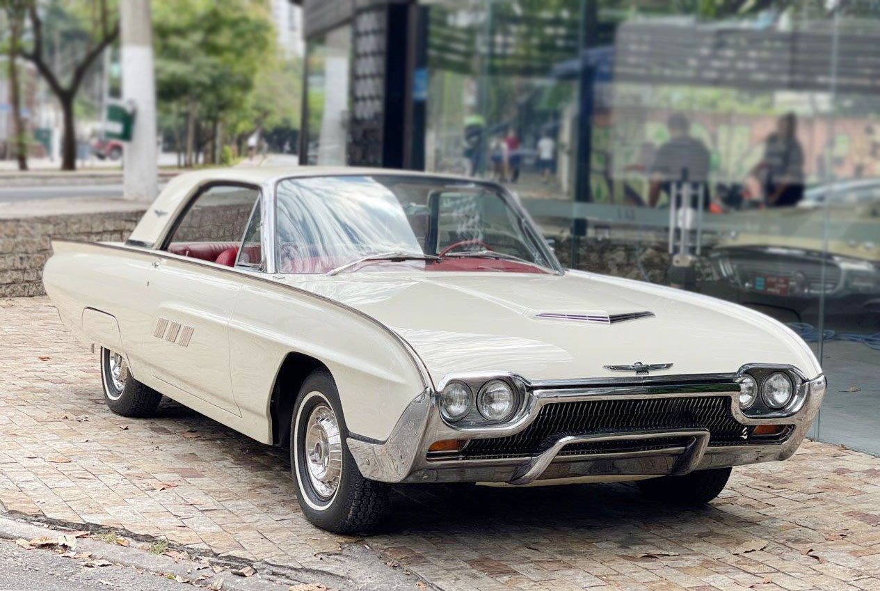 FORD THUNDERBIRD COUPE - 1963