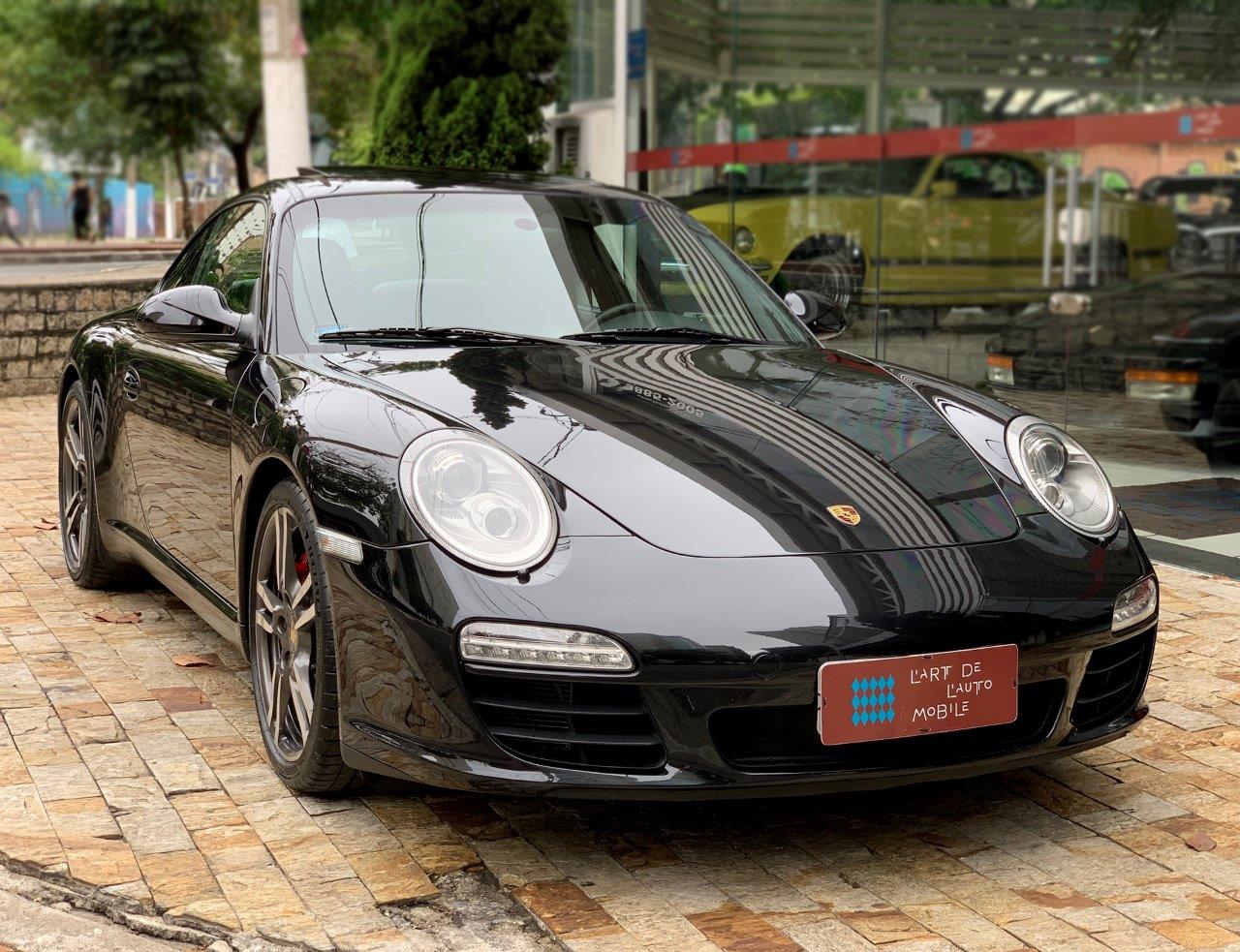 Porsche 911 Black Edition - 2012