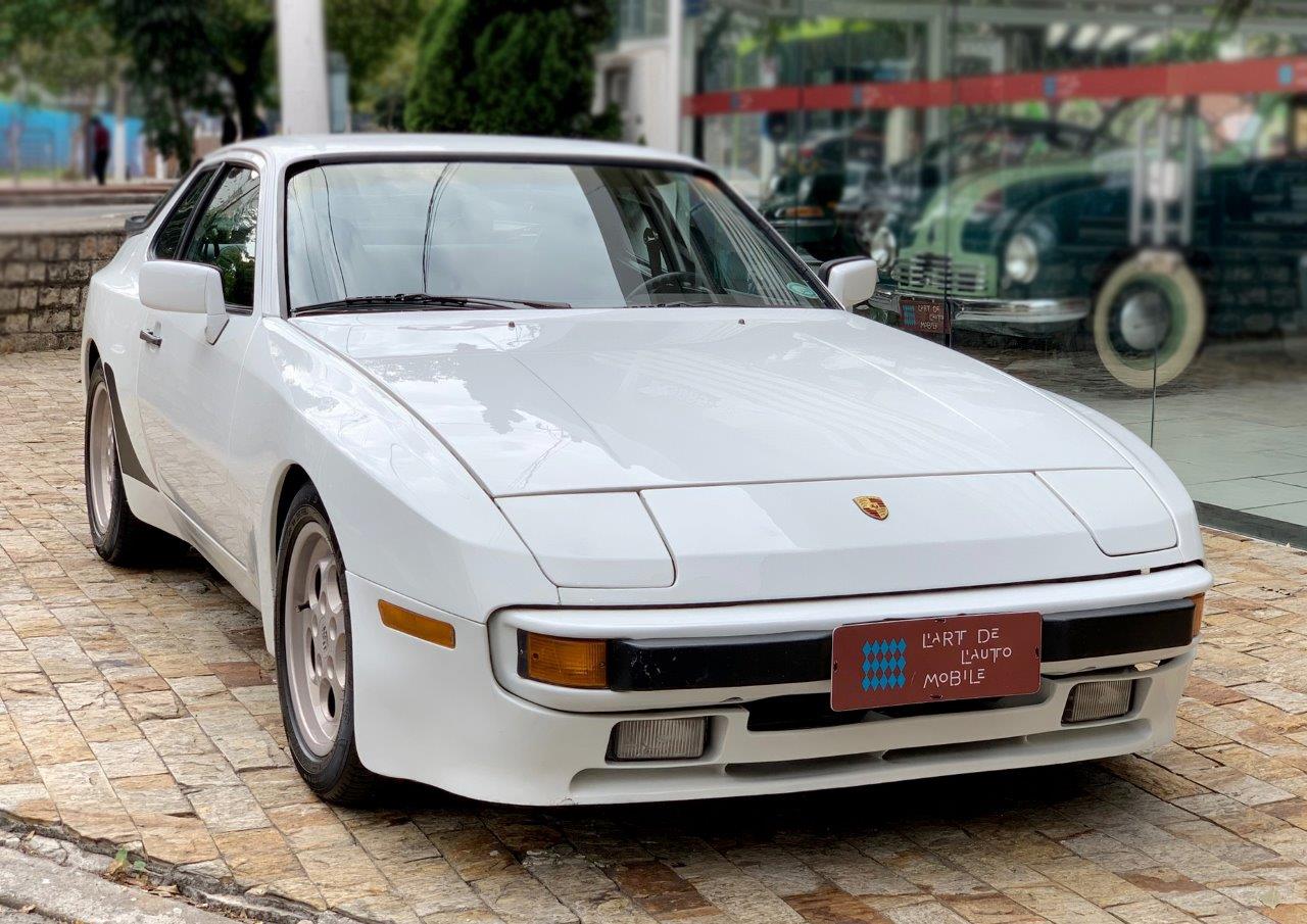 Porsche 944 - 1983