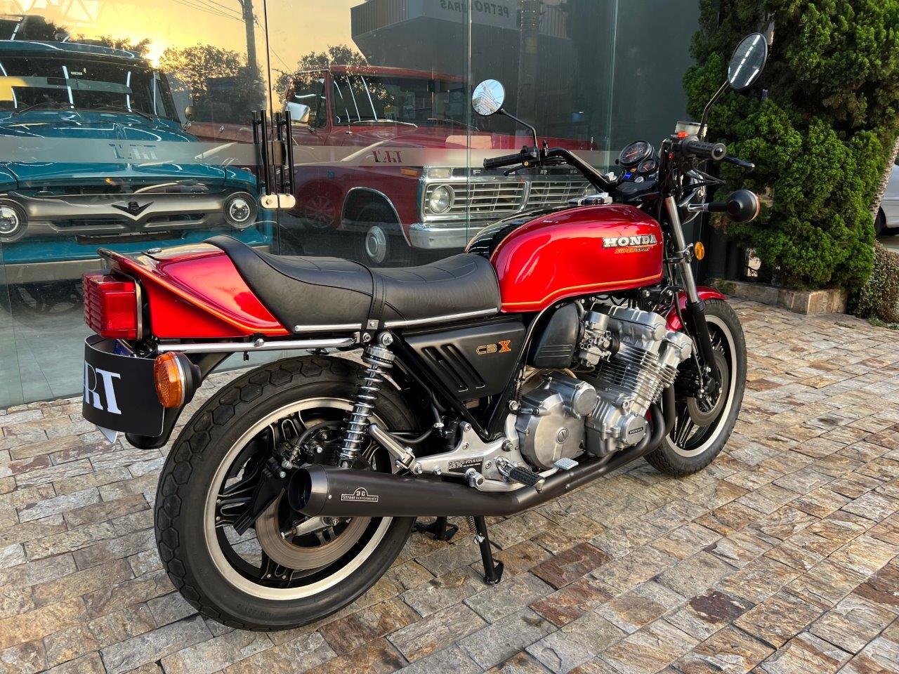 1980 Honda CBX 1050 by Moto UM Sonho  Voitures et motos, Moto voiture,  Honda