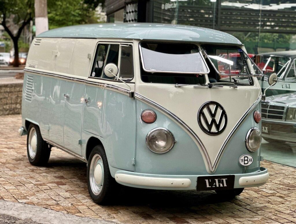 VW KOMBI FURGÃO - 1966