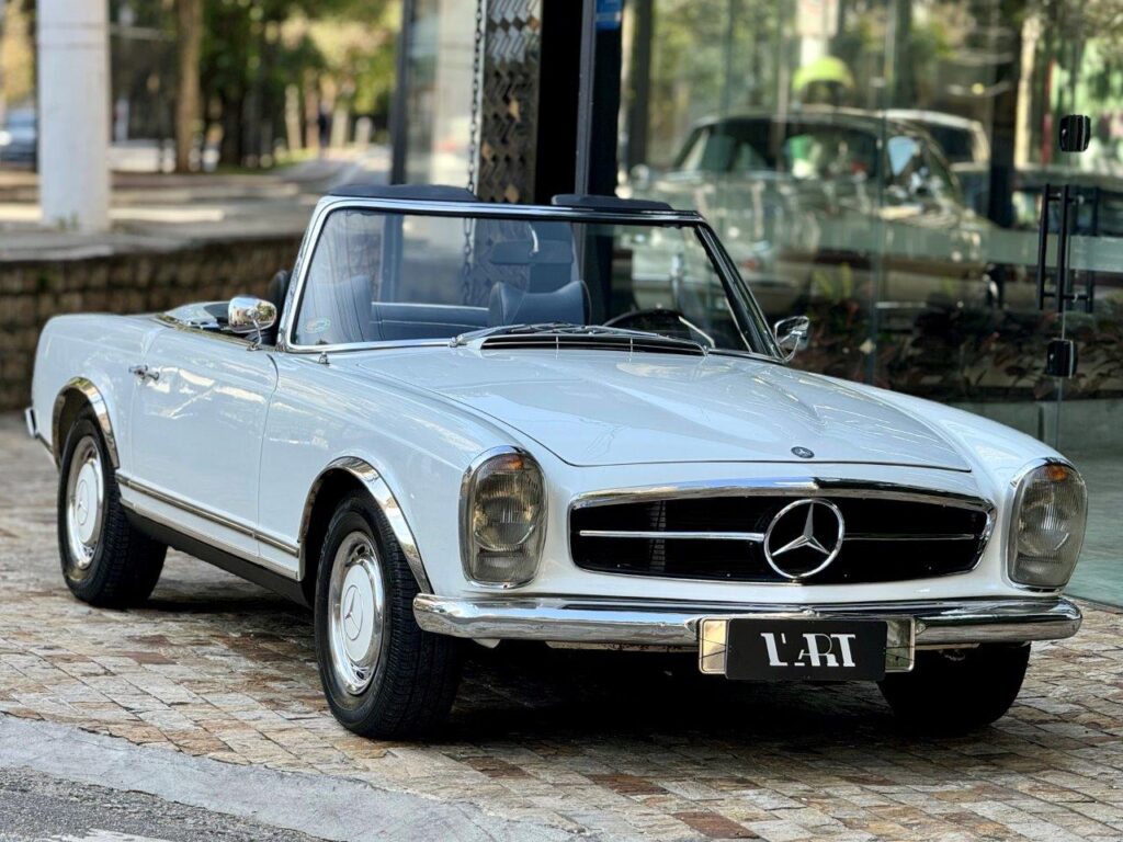 MERCEDES-BENZ 230 SL - 1966 (PAGODA)